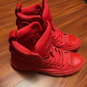 Unisex Converse sneakers.